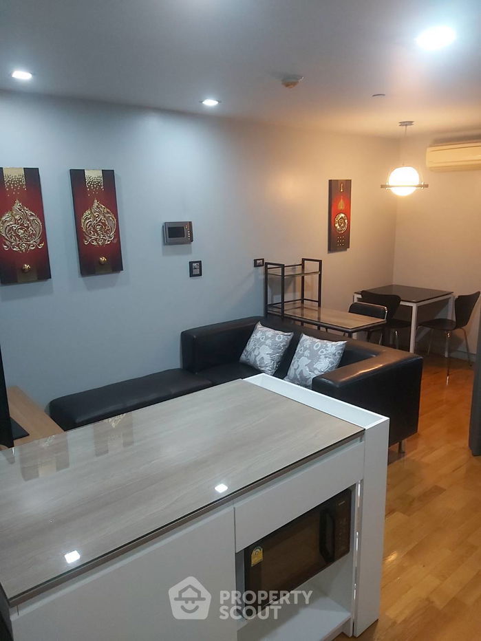 1-BR Condo at Quad Silom Condominium near MRT Sam Yan (ID 2336889)