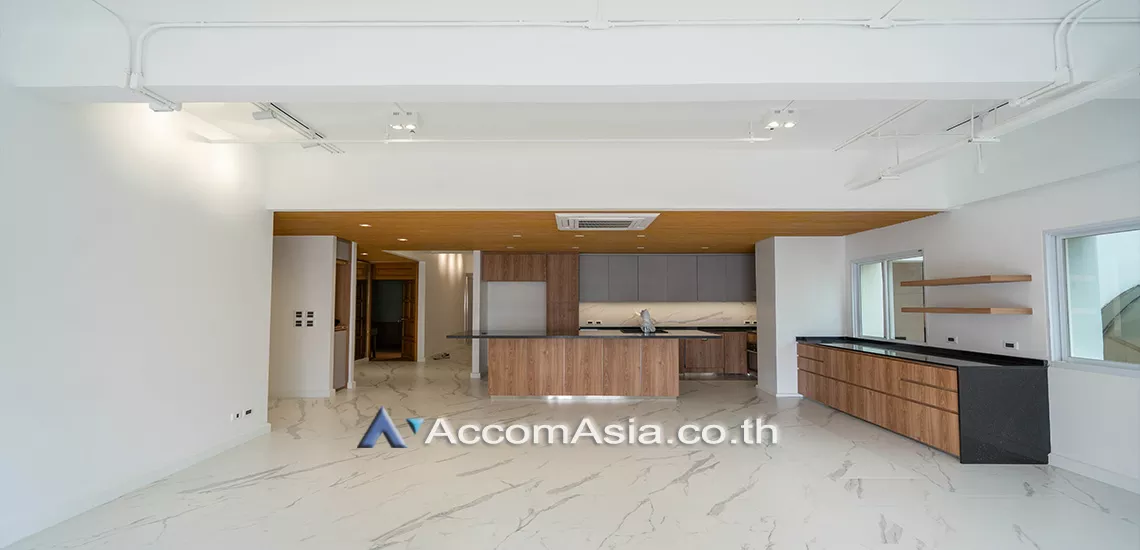 🔼🔽 AccomA 📩  3 BR Condominium @33 Tower (AA11730)