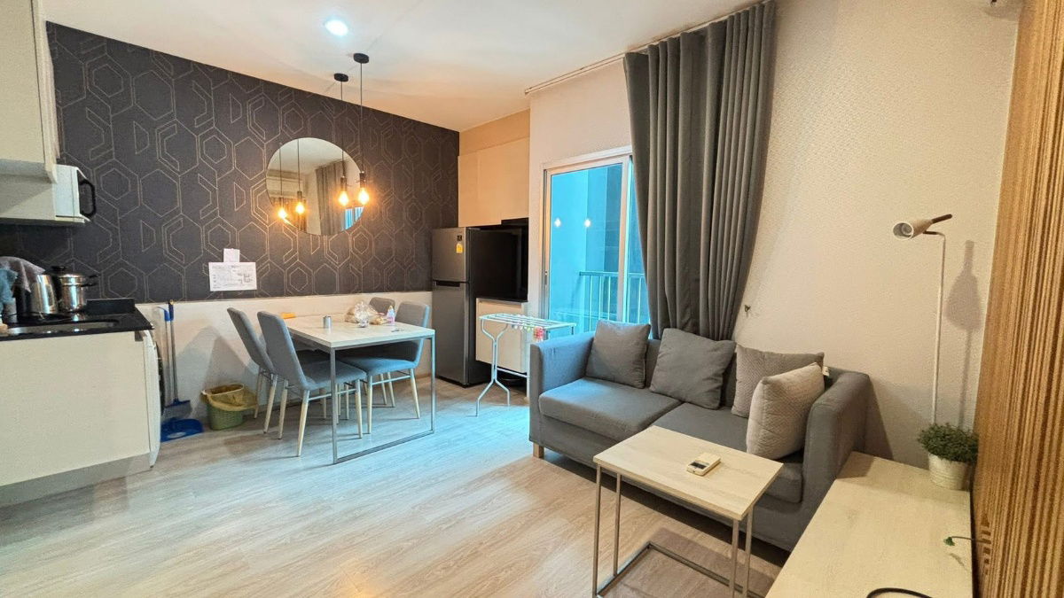 Condo for rent : Noble Revolve Ratchada1  2Bed  2 Bath Nice decorated High floor Fully furnished  near MRT Cultural Centre