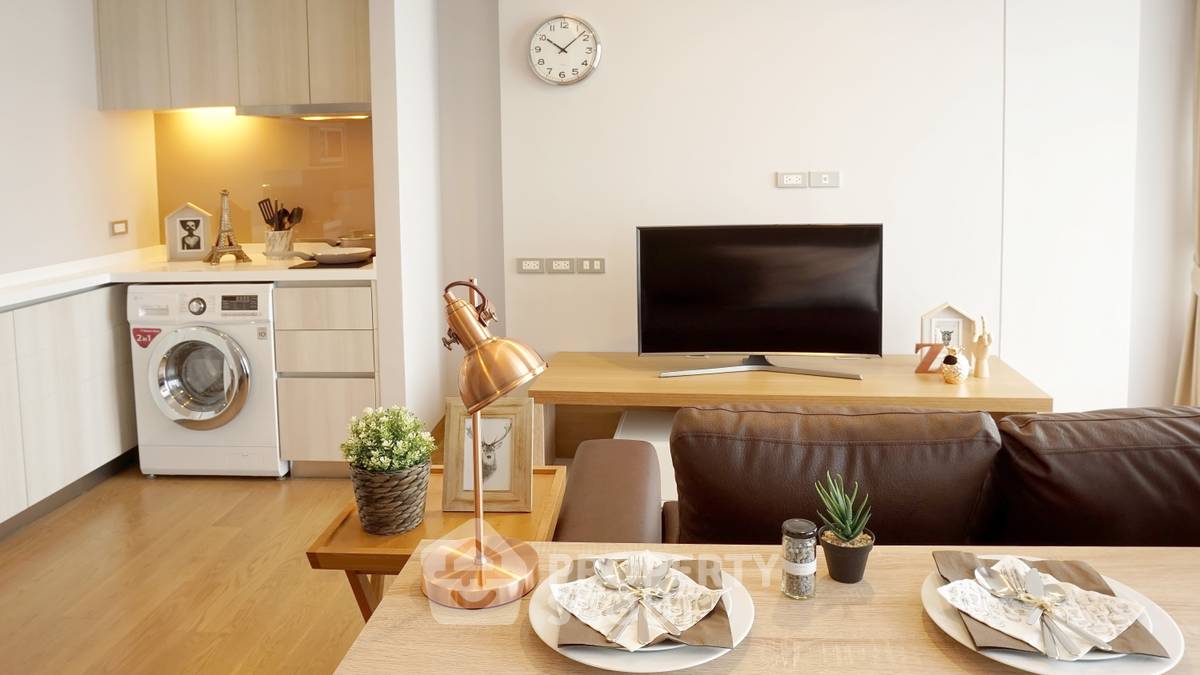 1-BR Condo at The Lumpini 24 near BTS Phrom Phong (ID 437821)