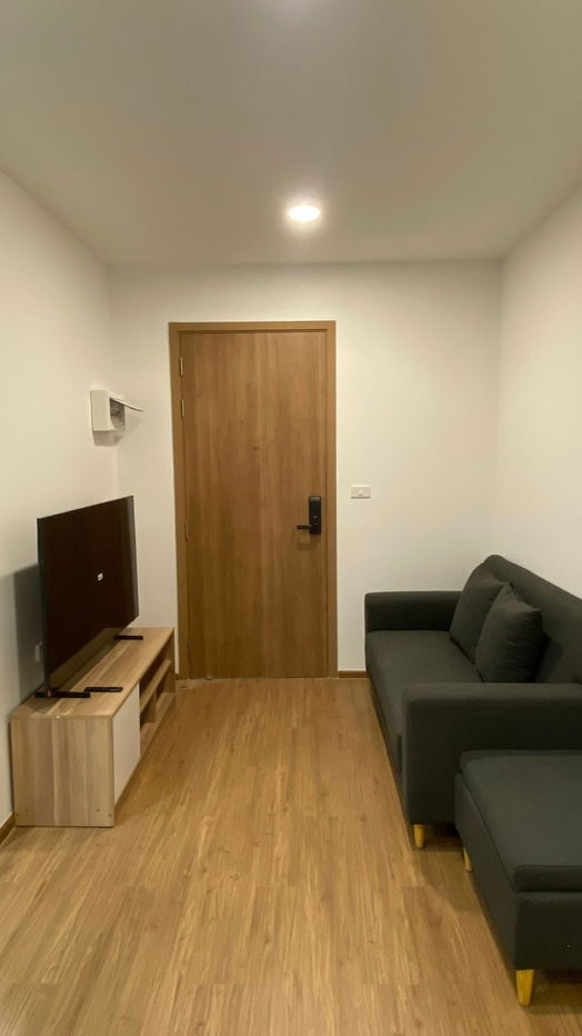 PFD-06196	Condo for Rent:  The Livin Ramkhamhaeng Schedule a viewing ■ Line: @propertyfinder