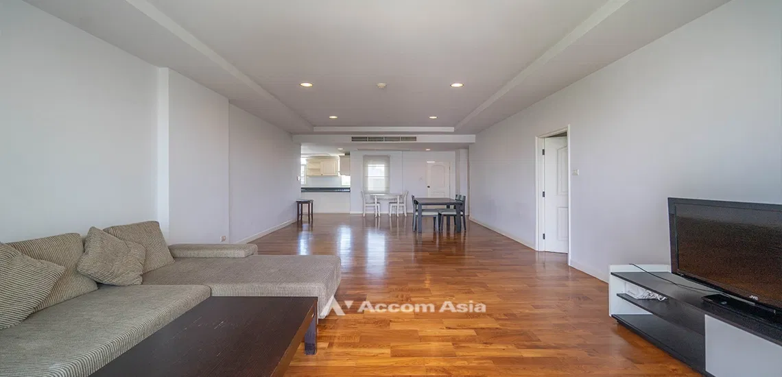 🔼🔽 AccomA 📩 Elegant low-rise condo with garden view in Sathorn area (AA24853)