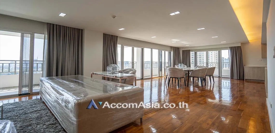 🔼🔽 AccomA 📩 Sathorn (AA13523) တွင် ခမ်းနားသော အတွင်းပိုင်းနှင့် မြို့မြင်ကွင်းများရှိသော ကျယ်ဝန်းသောကွန်ဒို