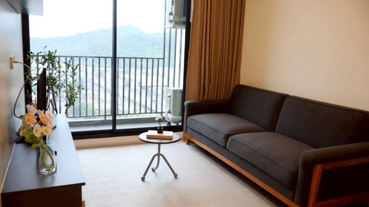 2 Schlafzimmer, 24. Etage, neu eingerichtet, ruhig