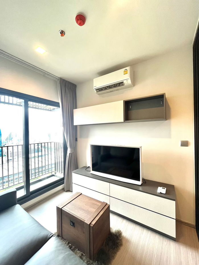 Life Asoke Hype, 1 bed 1 bath for Rent Nice decoration only 19,000      Line : @apopplace