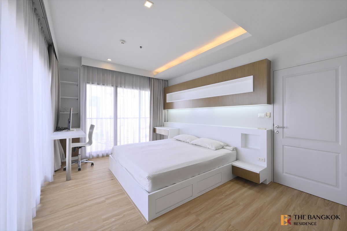 ✨✨Noble Refine near BTS Phrom Phong Premium Unit Close to All Conveniences