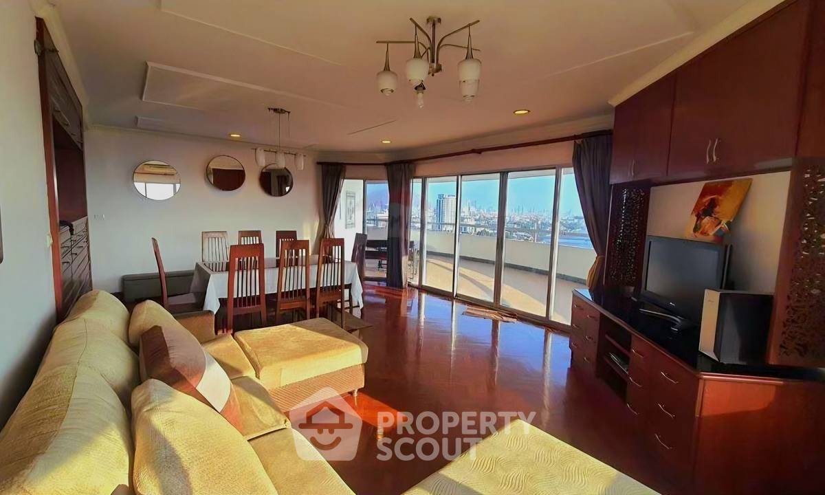 3-BR Condo at Bangkok River Marina near MRT Bang Phlat (ID 2130001)