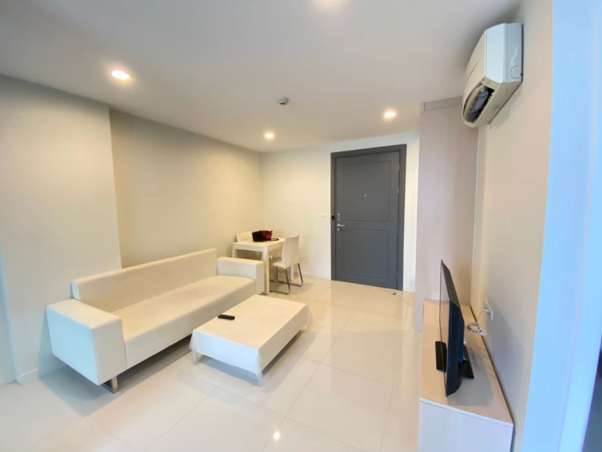 For rent - Element Srinakarin 1 bedroom 37 sq m, 5th floor, price 9500 baht, Building 7, near BTS Yellow Line