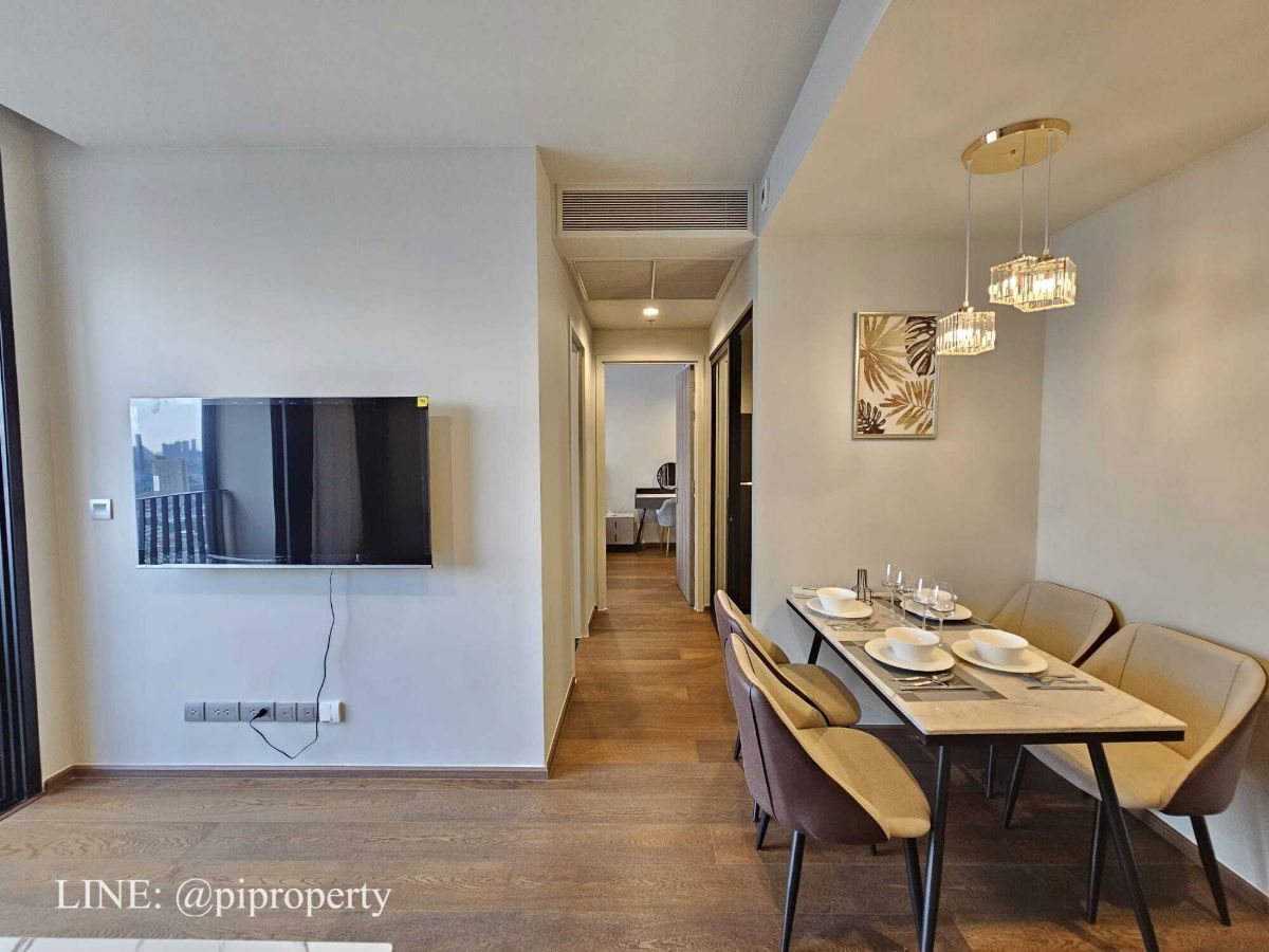 Ideo Q Sukhumvit 36 ​​တွင် ငှားရန်ရှိသော 1 Bedroom မြင့်သော ကြမ်းပြင် မြင်ကွင်း။ Thonglor - Rama 4 လူနေမှုပုံစံ။