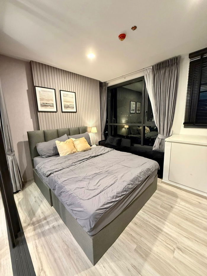 For Rent🌟" XT Huai Khwang "🌟Floor 32 Size 30 Sq.m. Near : MRT-Huai Khwang