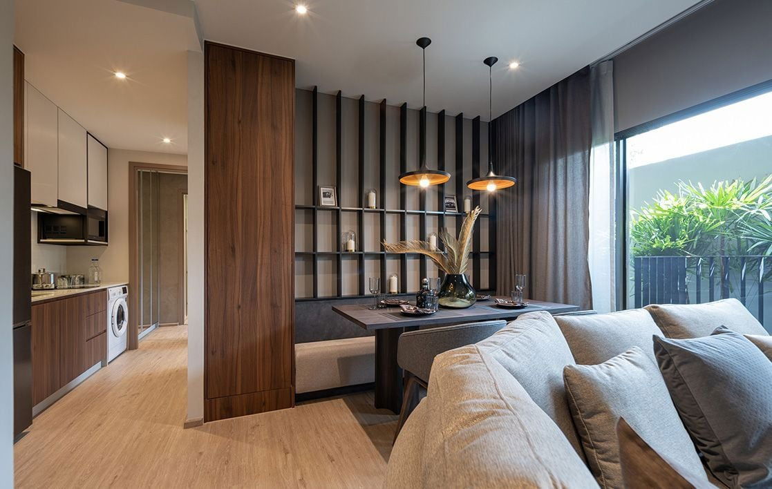 2  Beds Large Room City view Fully Furnished New Condo Good Location Next To Ekkamai-RamInthra,Central East Ville   @  Noble Create