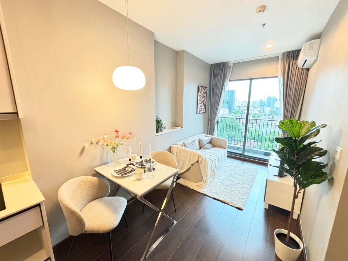 *** Condo for rent : C Ekkamai 1 Bedroom  Nice decorated Fully furnished City view ***