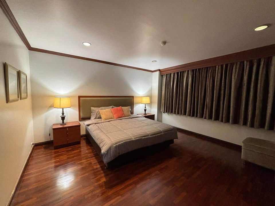 for Rent : Lake Avenue Condominium  Sukhumvit 16 ( BTS Asok and MRT Sukhumvit (Rt-01))