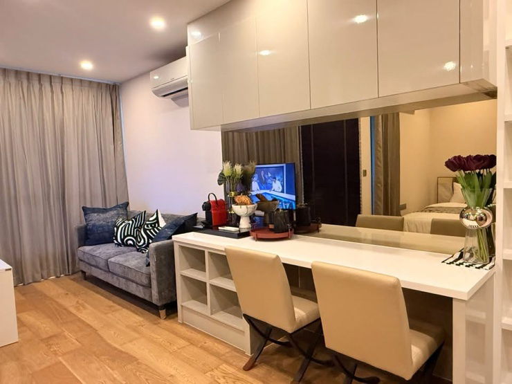 Rent 1-BR 𝐐 𝐂𝐡𝐢𝐝𝐥𝐨𝐦 𝐂𝐨𝐧𝐝𝐨, 35 sq.m., 250-meter walking distance to Central World, near Siam sq. - 25,000 THB