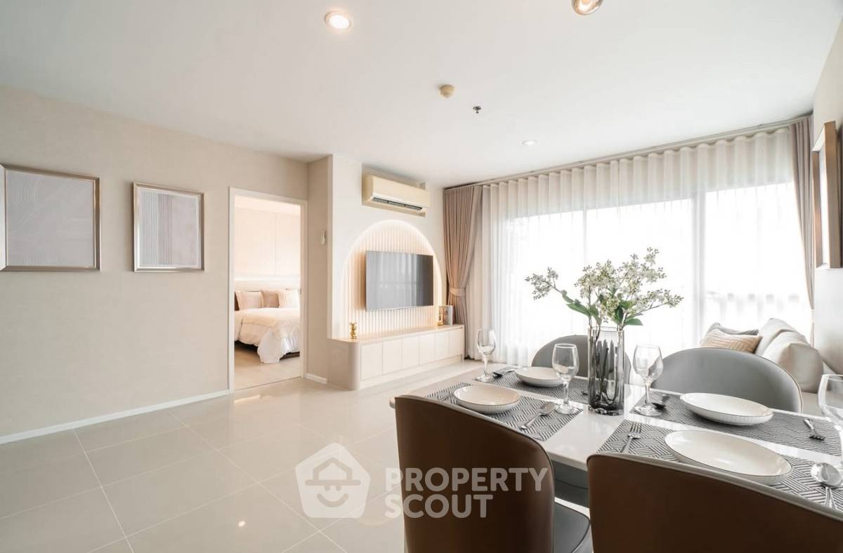 2-BR Condo at Aspire Rama 9 near MRT Phra Ram 9 (ID 2359745)