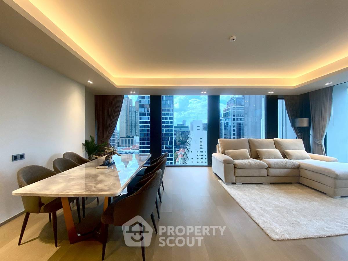 2-BR Condo at Tonson One Residence near BTS Chit Lom (ID 2359585)