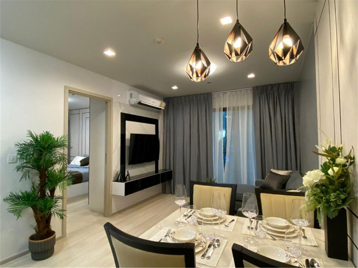 Life One Wireless for Rent | Luxury Condo near BTS Ploenchit & Central Embassy