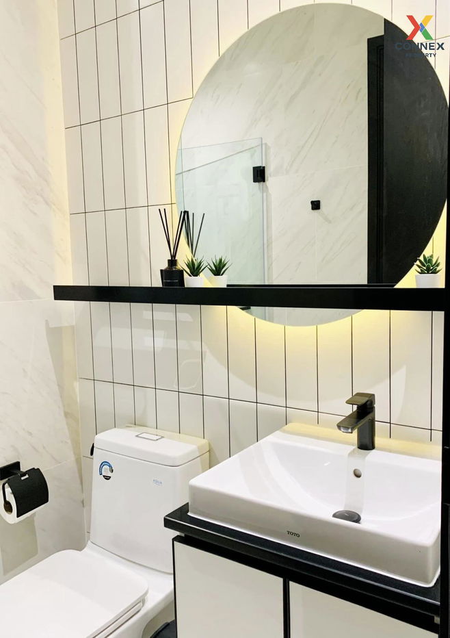 🔥🔥🔥 For Rent Condo , Chapter Charoennakhorn-Riverside , high floor , BTS-Krung Thon Buri , Bang Lamphu Lang , Khlong San , Bangkok , CX-86525 ✅ Live chat with us ADD LINE @connexproperty ✅ 🔥🔥🔥