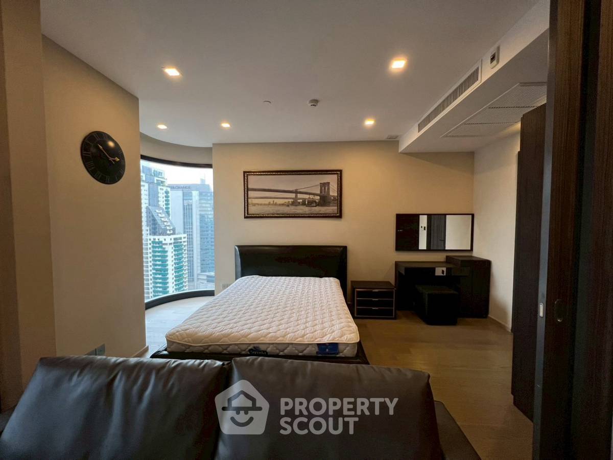 1-BR Condo at Ashton Asoke near MRT Sukhumvit (ID 2359595)