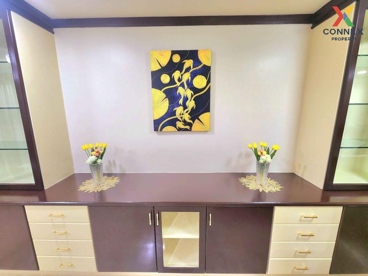 🔥🔥🔥 For Rent Condo , Supalai Place Sukhumvit 39 , BTS-Phrom Phong , Khlong Tan Nuea , Watthana , Bangkok , CX-83081 ✅ Live chat with us ADD LINE @connexproperty ✅ 🔥🔥🔥