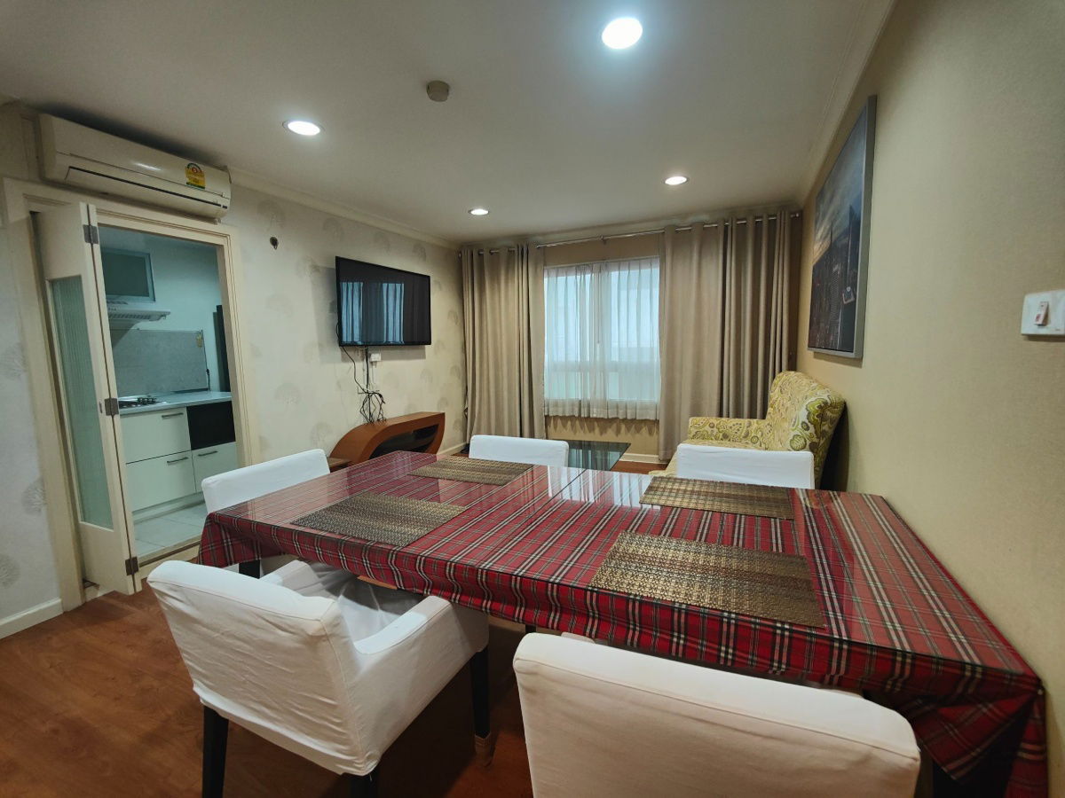 For rent Lumpini Suite Sukhumvit 41 size 71 sq m. 2 floor
