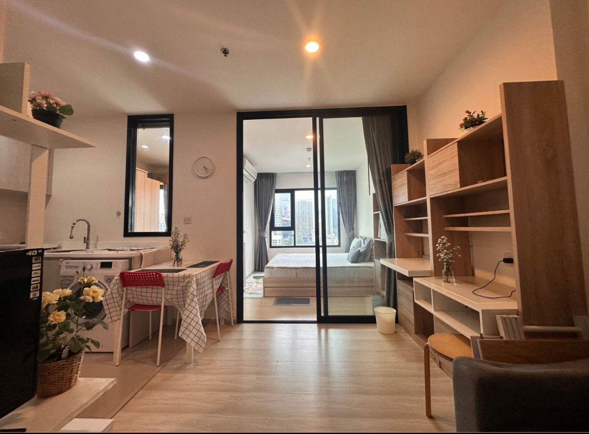 Life                      Asoke