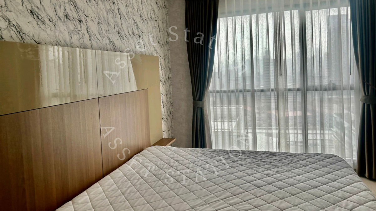 🌳Spacious room, cheap price, in a hot location, Rhythm Rangnam - near BTS and MRT Ari🚅