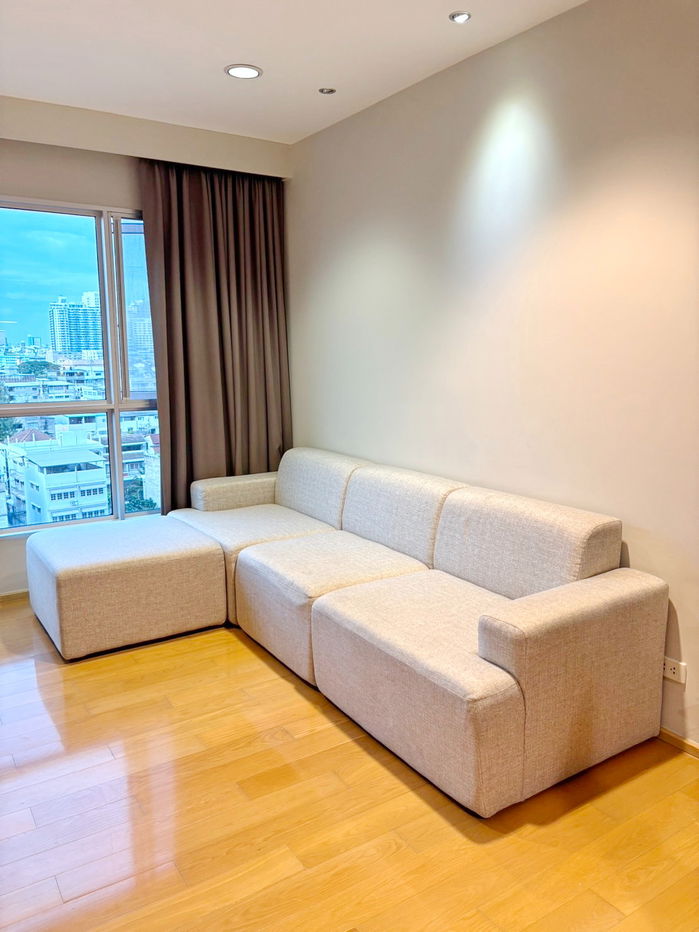 出租 2 居室 Hive Sathorn 公寓，靠近 Krungthonburi BTS