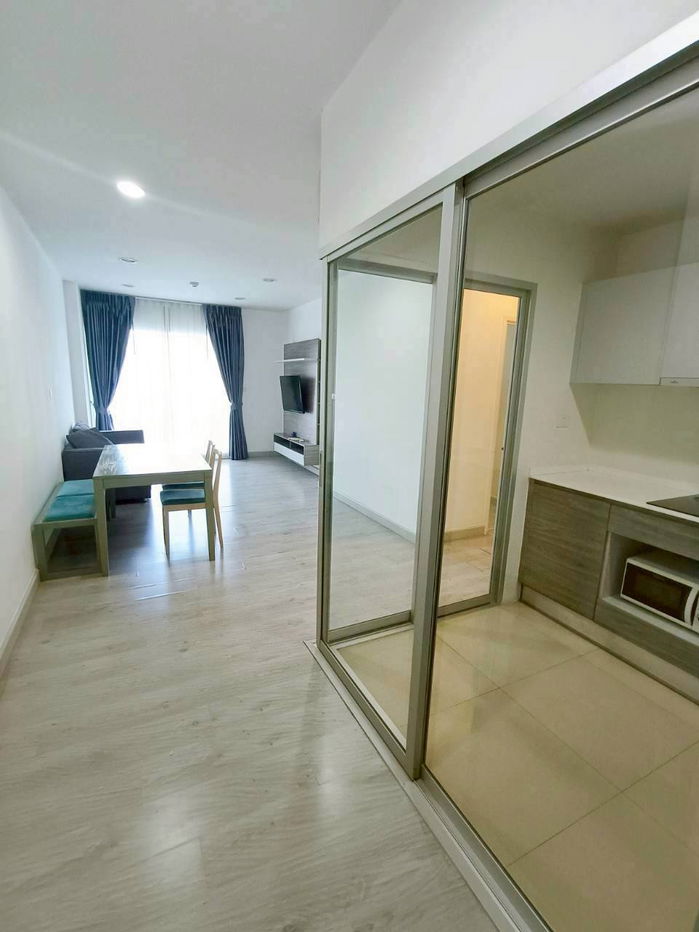 Chambers ramintra 2 bedrooms pool view for rent.