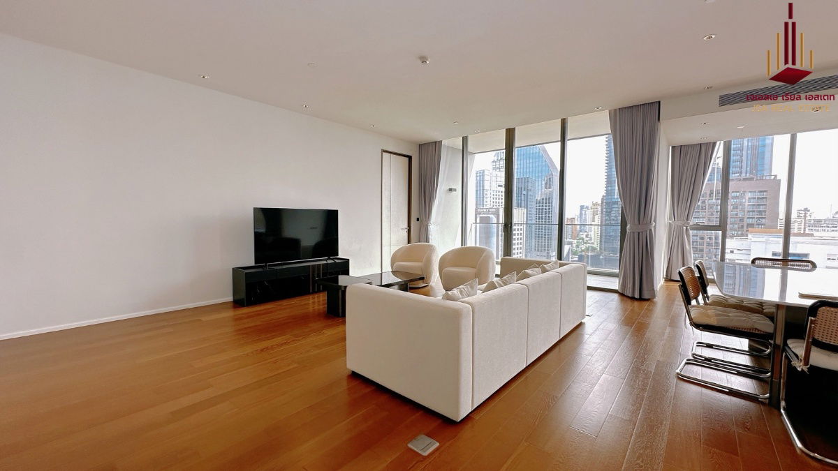 ✨ For Rent: Kraam Sukhumvit 26 Condo ✨  💰 Only 180,000 THB/month