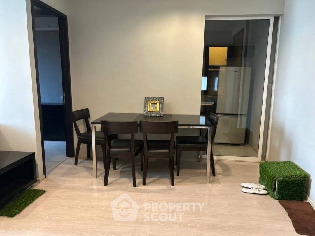 2-BR Condo at Rhythm Sukhumvit 44/1 near BTS Phra Khanong (ID 2359630)