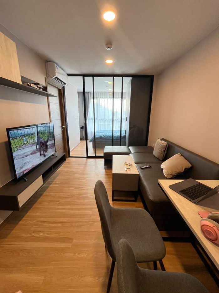 TA8441📲LineID @556ryccg🚄2 Bedroom 34 sqm Floor7 Pool view Fully furnished The Cube Loft Srinakarin-Theppharak @ BTS Si Bearing