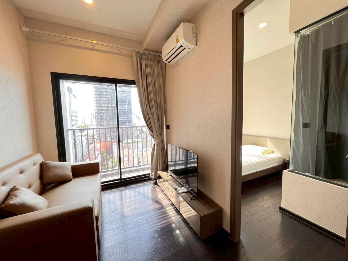 Park Origin Thonglor 1 Bed Floor 15. SIZE 30.45 Sqm //Contact: Pimprima (Bee) Call 0826698942