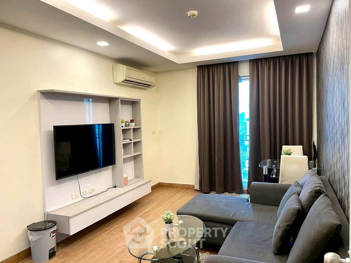 2-BR Condo at Thru Thonglor in Bang Kapi (ID 2363676)