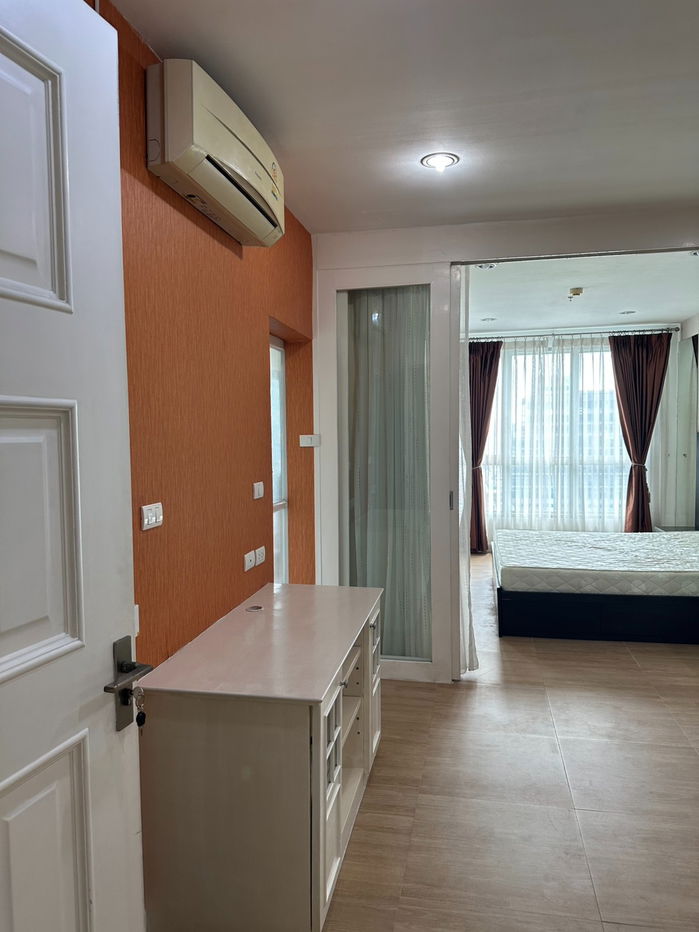 For Rent Condo Life @Sathorn 10 fully furnished (S15-5322)