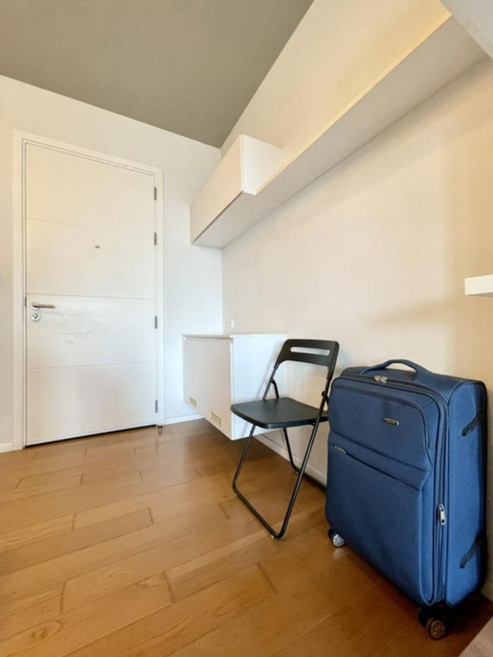 💛💛Blocs 77✨ One post, all rooms — Chat with us on LINE: @theagentpro (don’t forget the @!)