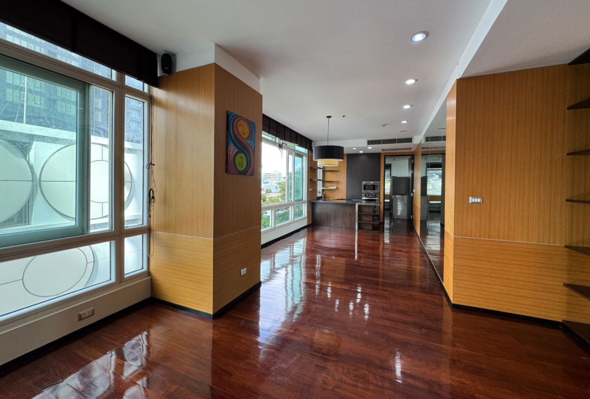 The Height. 2bed 137sqm.  Line id: @pfagent
