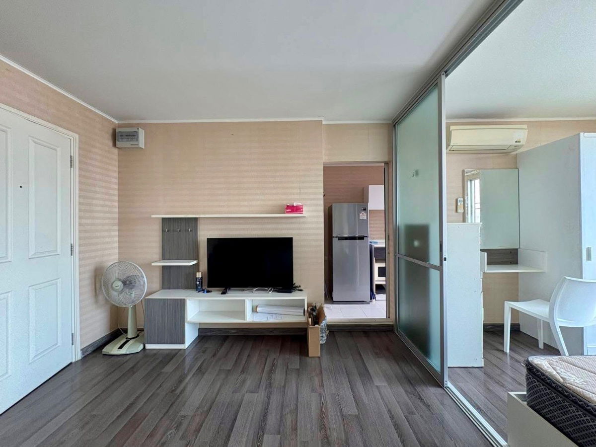 🔥 Room for RENT! at D Vieng Santitham Condominium  in Santitham area - near to Nimman, 7-11, University, Supermarke, Cafe, Hospital and etc.