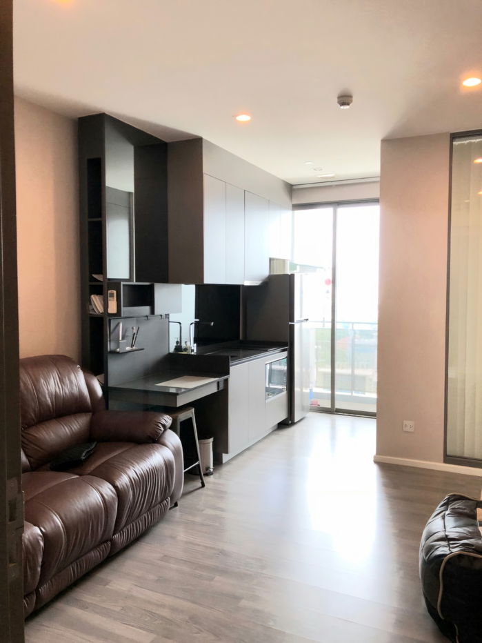 ✨#OL2307_318✨𝗙𝗼𝗿 𝗥𝗲𝗻𝘁 2️⃣5️⃣k.🔥🔥 #Near BTS Phra Khanong ✨#Available room, can make an appointment to view Condo The Room Sukhumvit 69