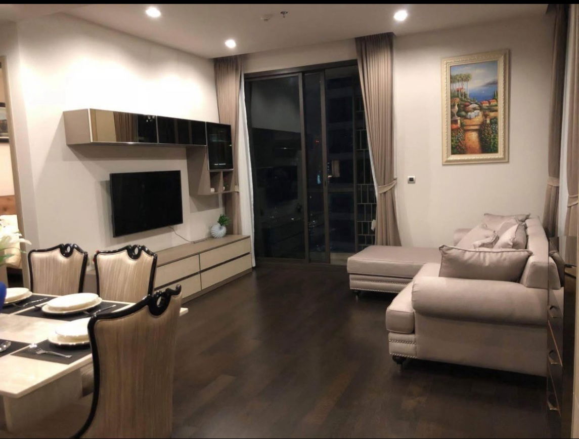 85,000 baht/month 2/2 bed The XXXIX sukhumvit 39 BTS Prompong