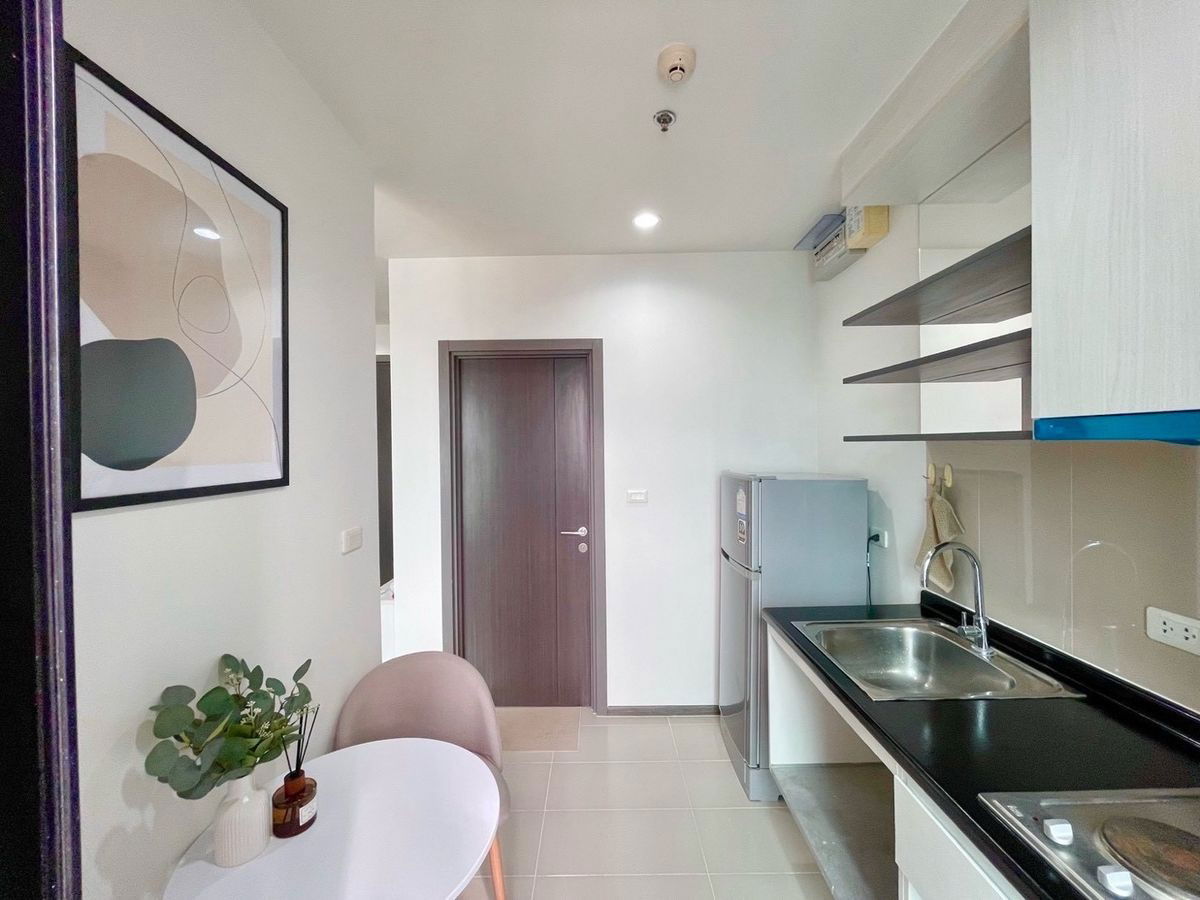 💛💛The Base Park West✨ One post, all rooms — Chat with us on LINE: @theagentpro (don’t forget the @!)