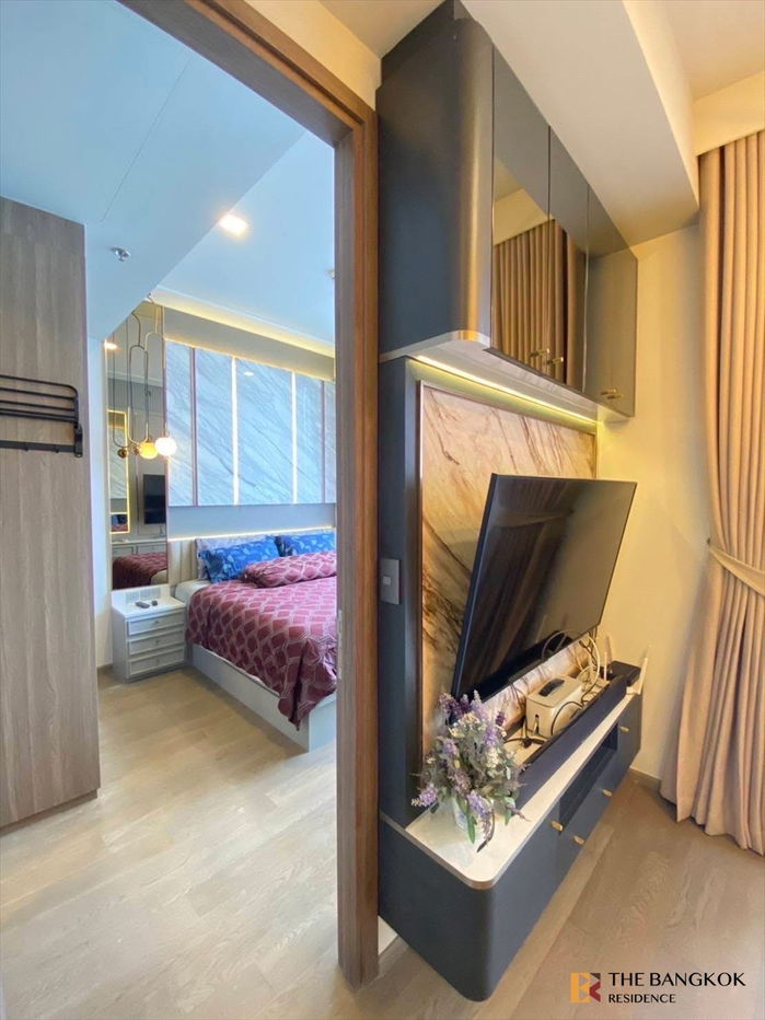 ✨✨Celes Asoke မြန်မြန်လေး လျှော့စျေးကြီး ကုန်ဆုံးသွားပါပြီ။