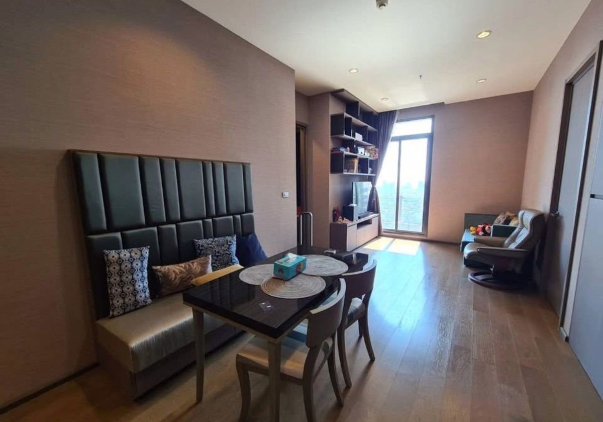 沙吞外交官酒店