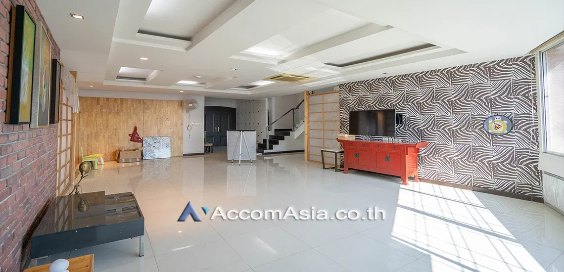 🔼🔽 AccomA 📩 Stylish Modern Duplex in Sukhumvit ( AA30698 )