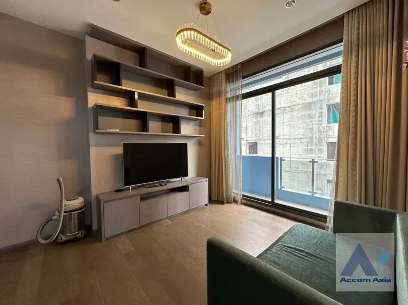 🔼🔽 AccomA 📩 The Diplomat Sathorn