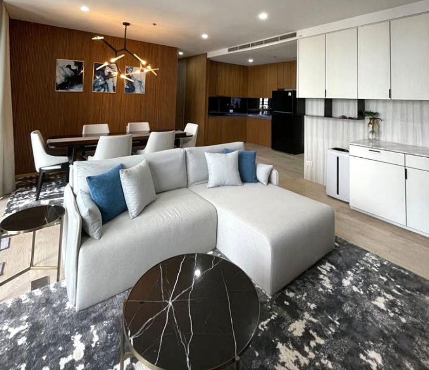 TA8438📲LineID @556ryccg🚉2 Bedroom 117 sqm Floor19 Noble Ploenchit Fully furnished near BTS Ploenchit & Central Embassy