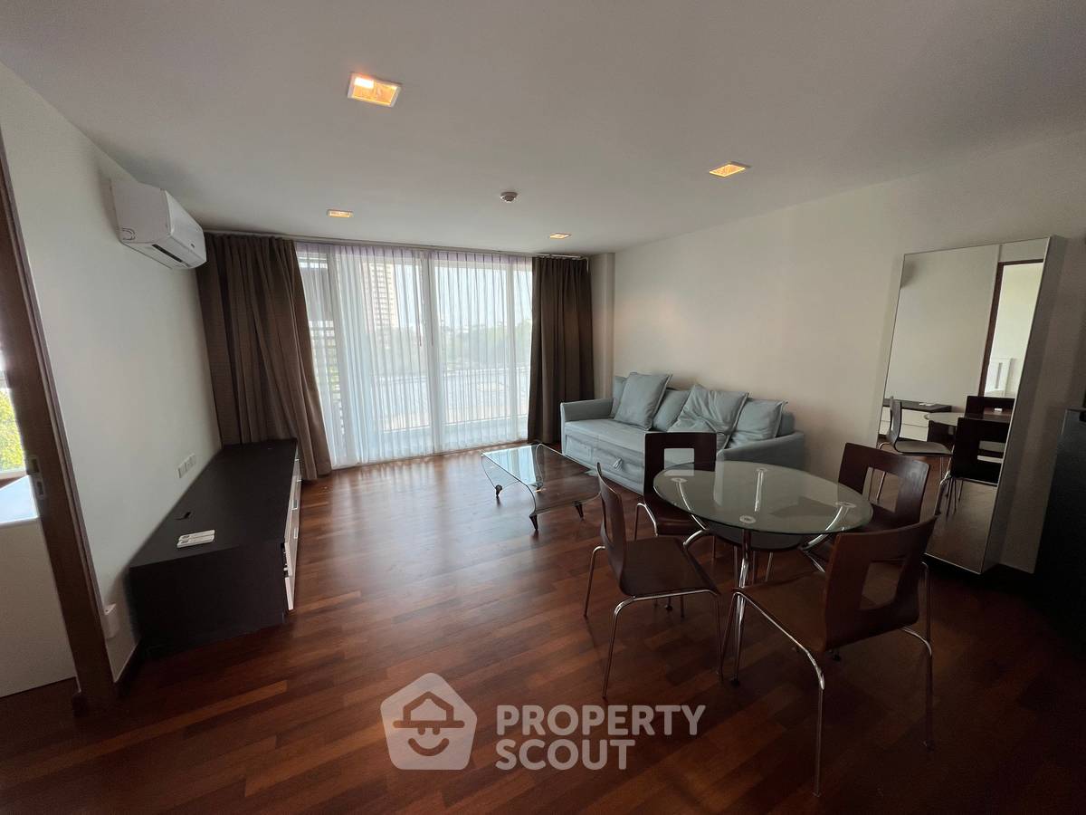 1-BR Condo at Dlv Thonglor 20 Condominium near ARL Ramkhamhaeng (ID 973992)