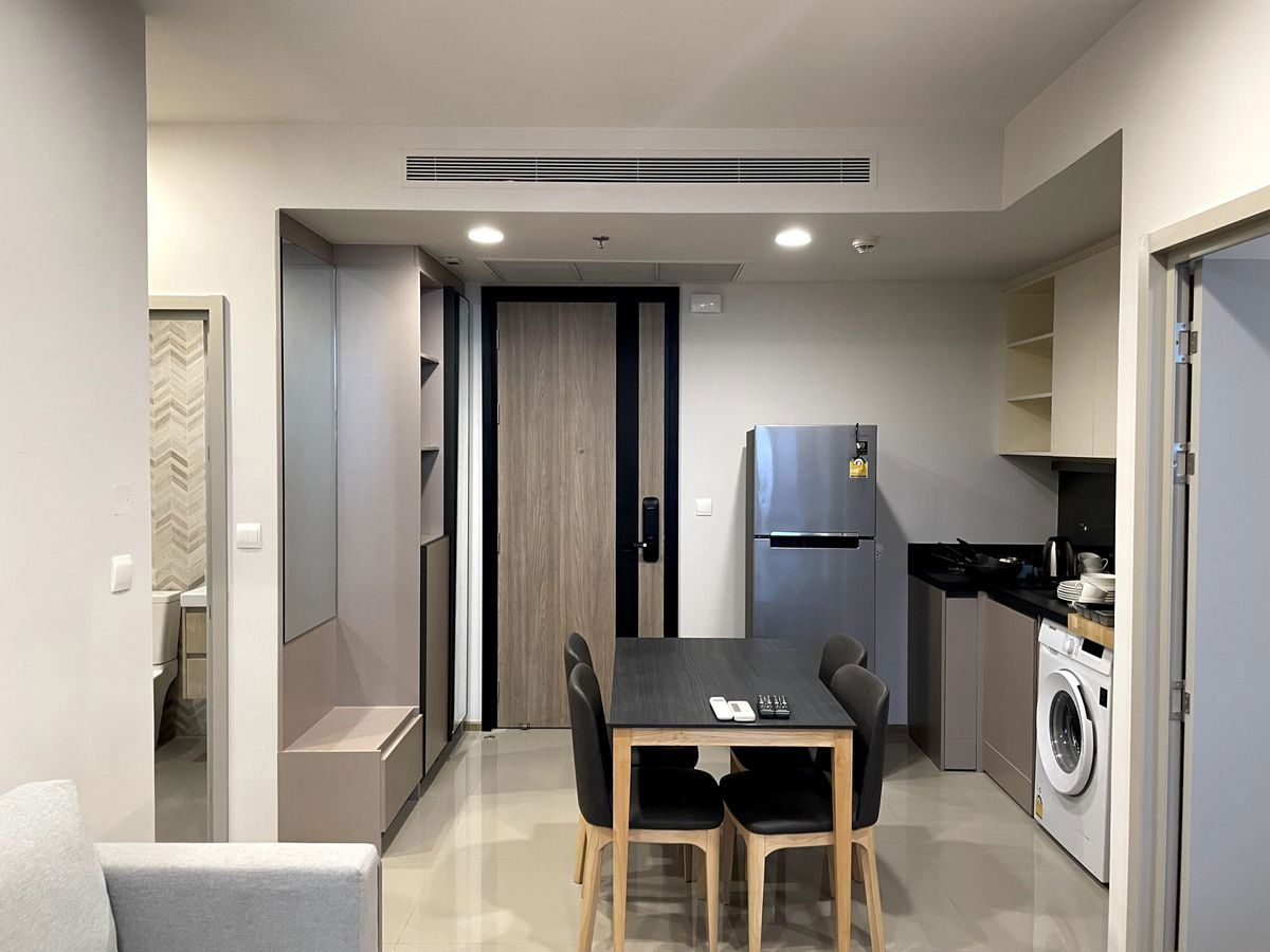 Special Price rental! OKA HAUS Condominium, Sukhumvit 36, 2 bedrooms, only 33,000 baht, size 49.88 sq.m., 38th floor, near BTS Ekkamai