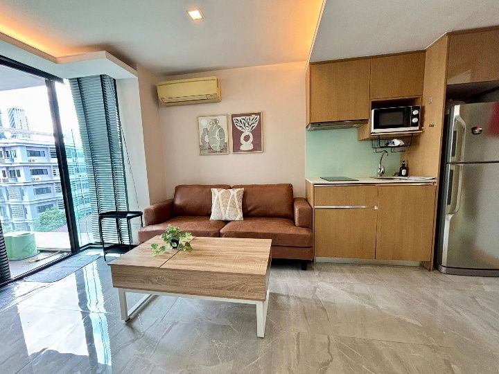 Condo for rent: SOCIO Inthamara
