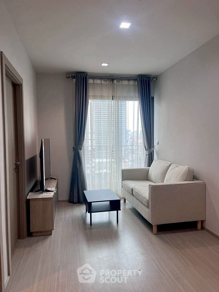 2-BR Condo at Life Asoke - Rama 9 near MRT Phra Ram 9 (ID 2372616)